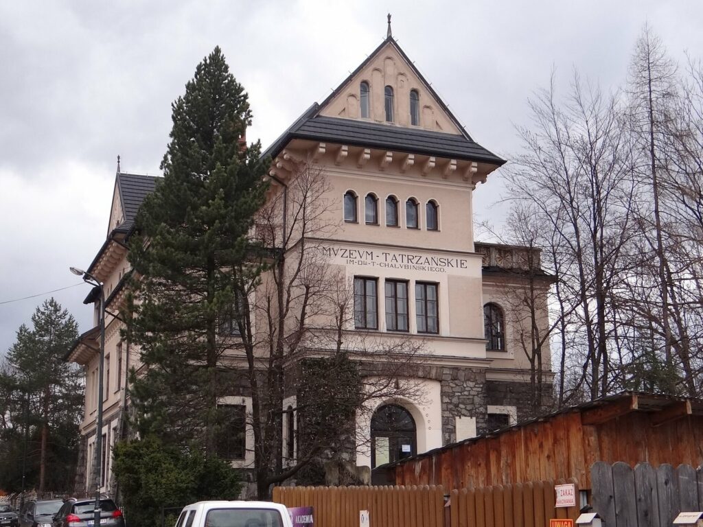 Gmach Muzeum Tatrzańskiego w Zakopanem