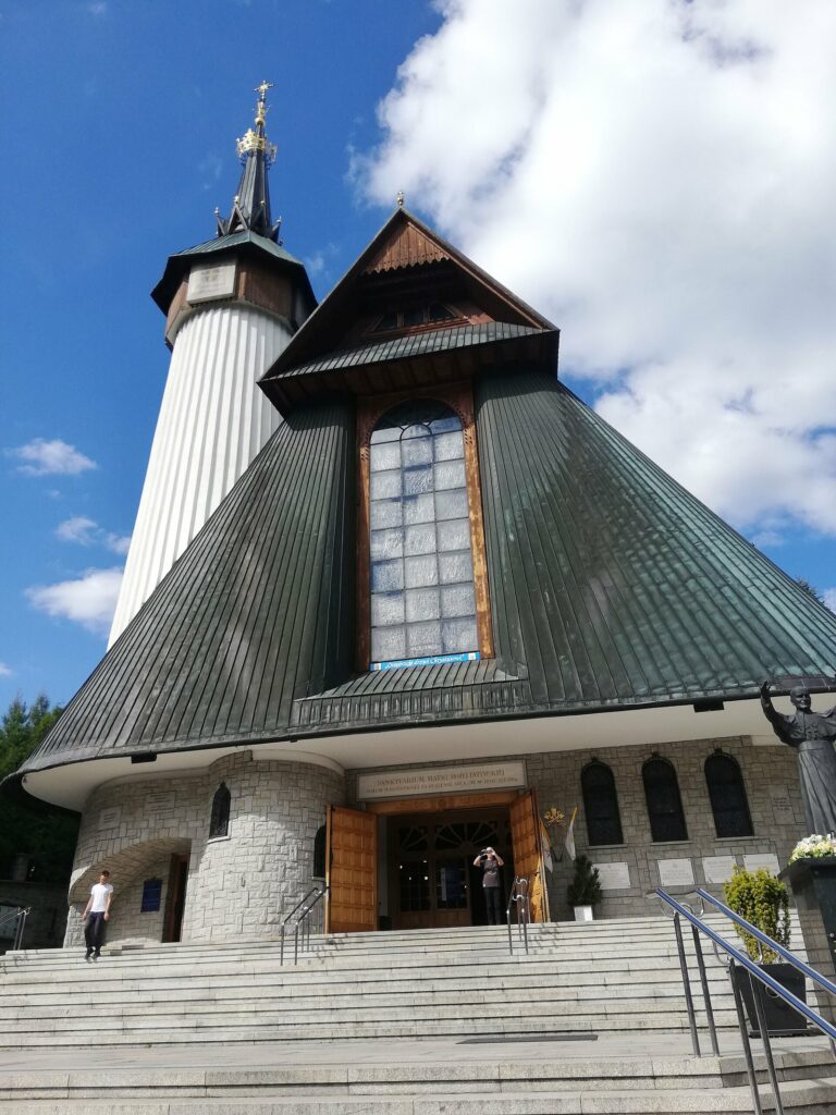 Sanktuarium Matki Bożej Fatimskiej na Krzeptówkach, konsekrowane przez Jana Pawła II w 1997 r.