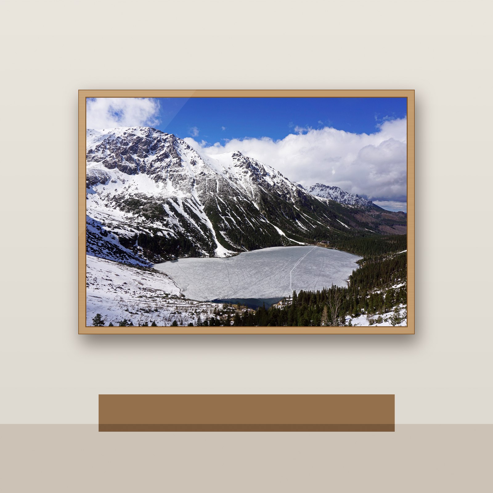 Plakat „Zamarznięte Morskie Oko” w ramie – wizualizacja na ścianie