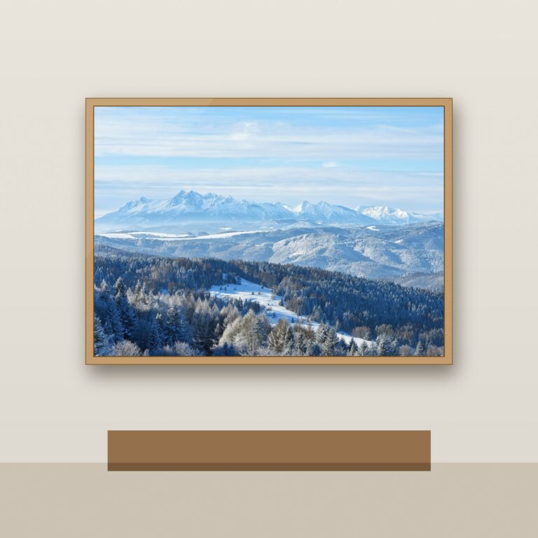 Plakat „Zimowa panorama Tatr” w ramie – wizualizacja na ścianie