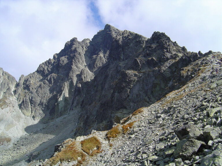 Baniasta Turnia