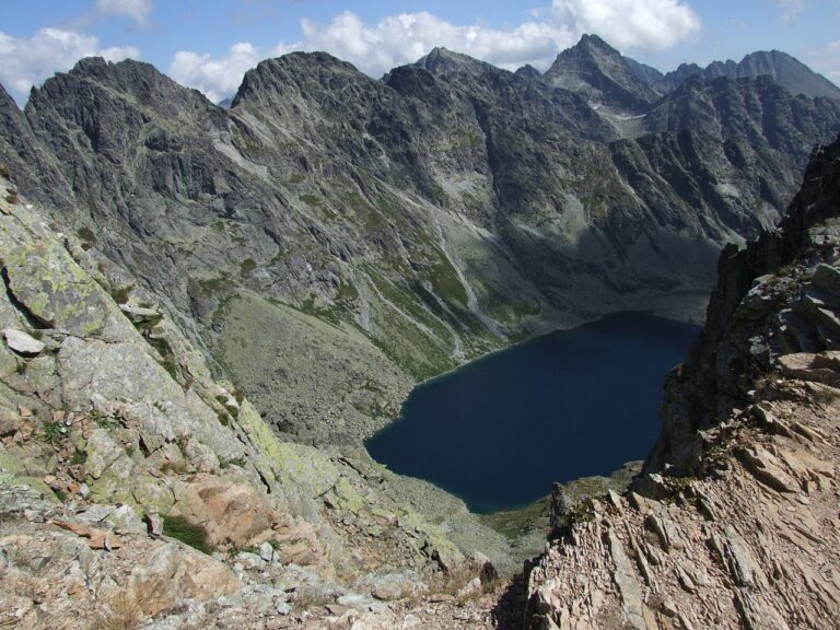Hińczowa Turnia